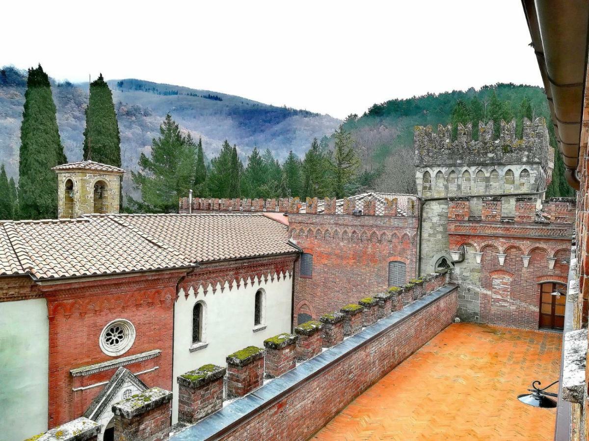 Castello Di Valenzano Alojamento de Turismo Rural *